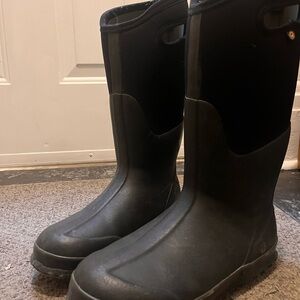 Bogs Women's Classic High waterproof boot in black